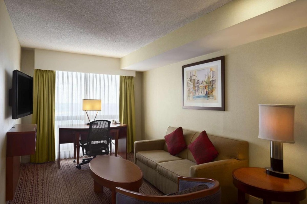 Hilton Chicago/Magnificent Mile Suites Image 26