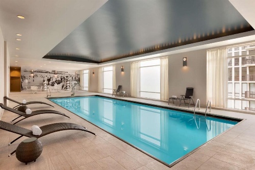 Hilton Chicago/Magnificent Mile Suites image 32