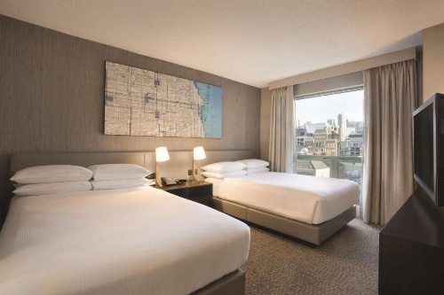 Hilton Chicago/Magnificent Mile Suites image 4